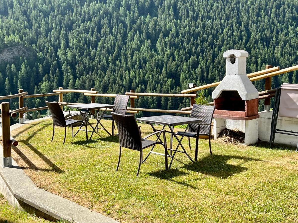 Affittacamere Buenavista Guest House Champoluc Exterior foto