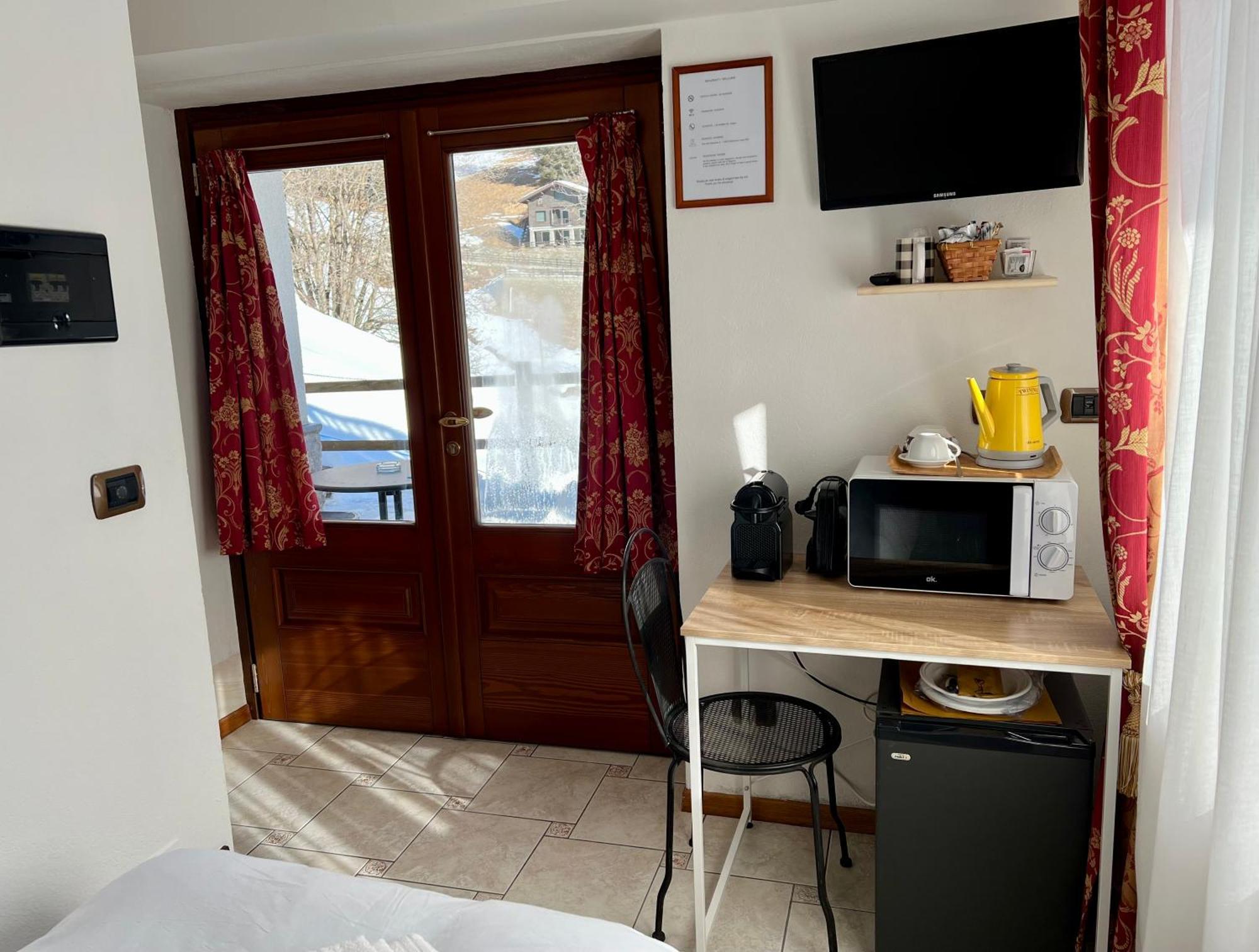 Affittacamere Buenavista Guest House Champoluc Quarto foto