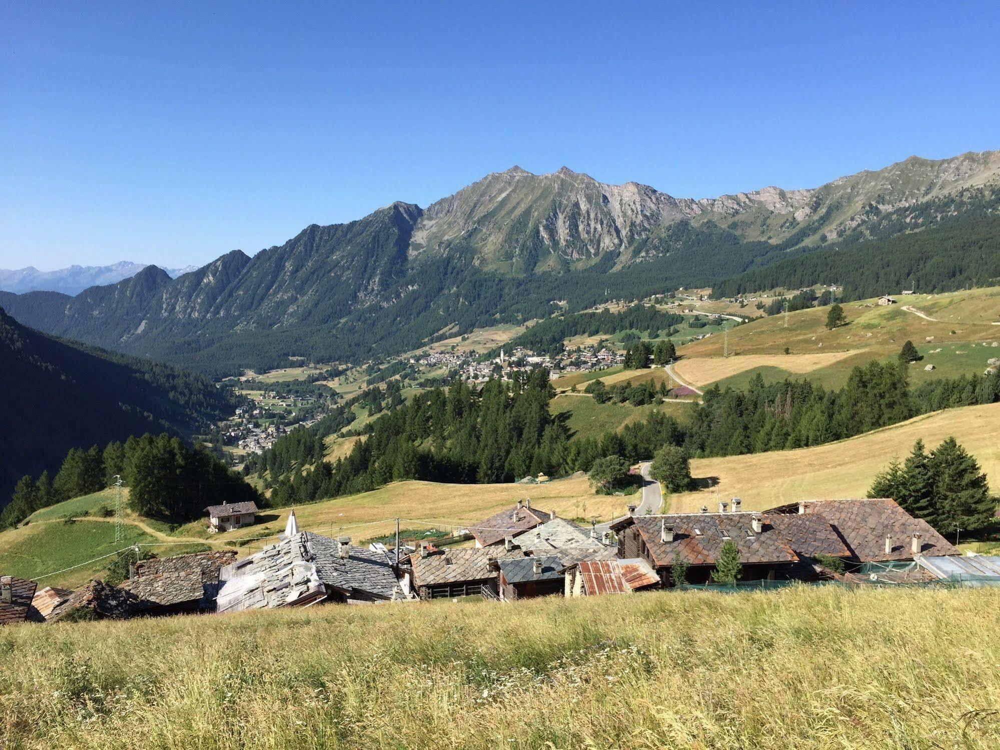 Affittacamere Buenavista Guest House Champoluc Exterior foto